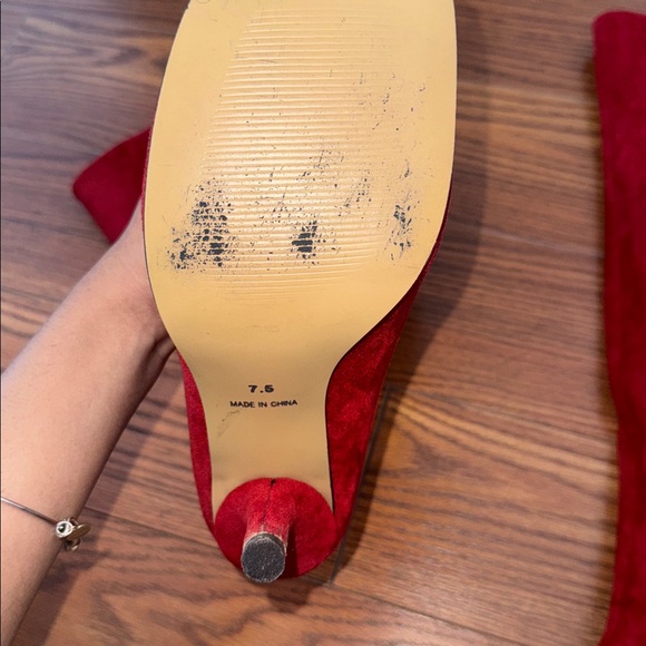 Red Boots - Picture 2 of 5